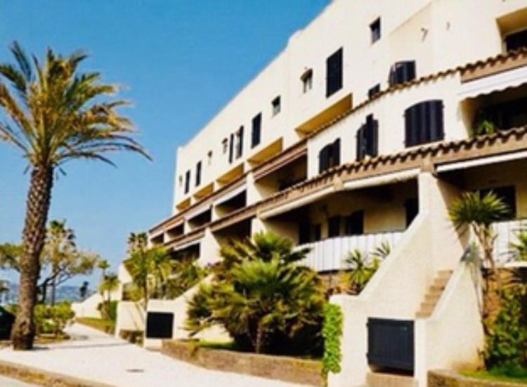 Petit Cocon Magnifique Vue Sur Marina Dans Le Golfe De Saint Tropez Apartment Коголен Екстериор снимка