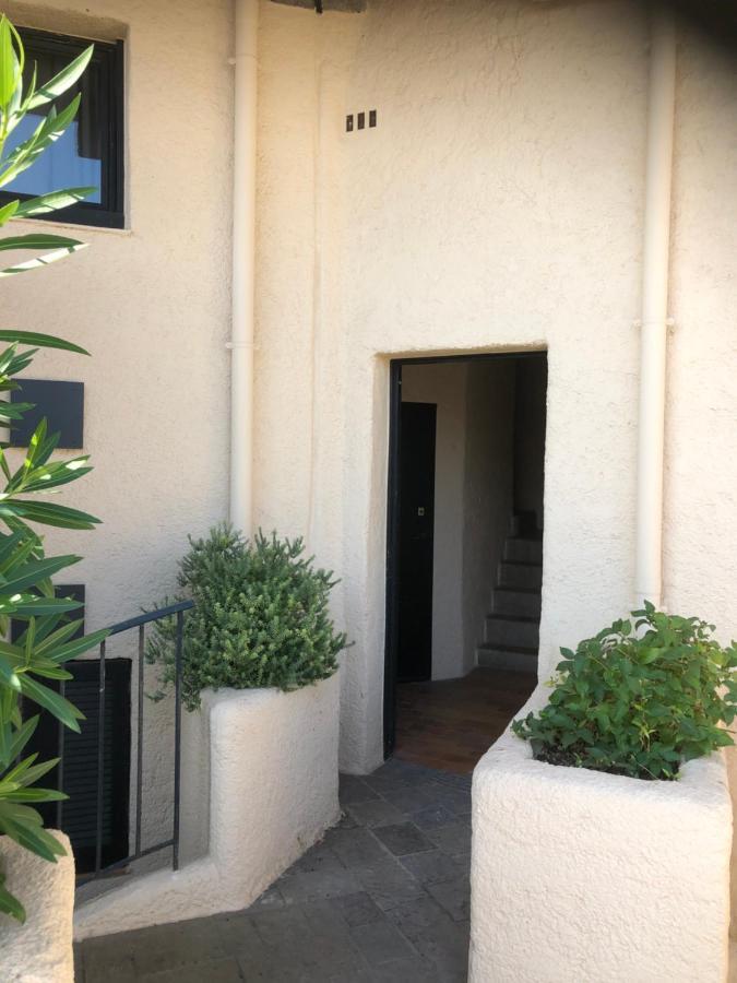 Petit Cocon Magnifique Vue Sur Marina Dans Le Golfe De Saint Tropez Apartment Коголен Екстериор снимка